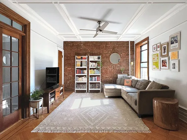 149 Prospect Park SW APT 11, Brooklyn, NY 11218