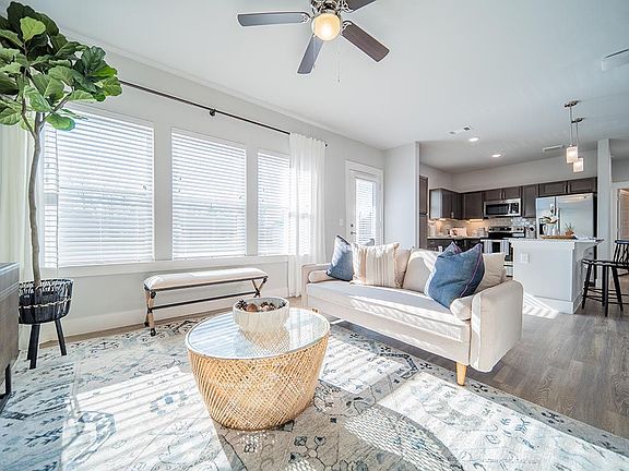 4th image of 9246 Highland Creek Pkwy #4407