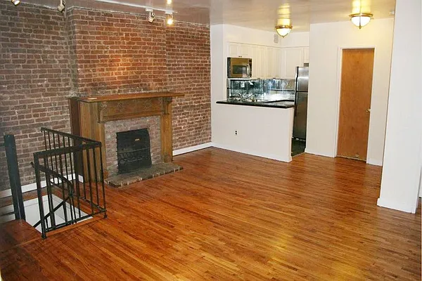 Rented by Stribling | media 17