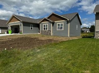 774 Glacial Ln, Kewaskum, WI 53040