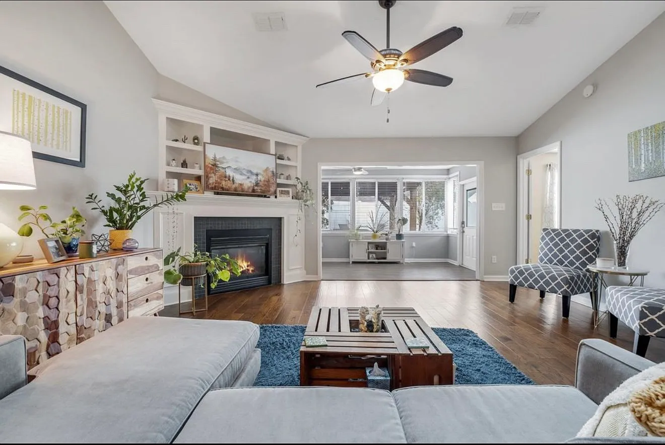 3 bed, 1662 sqft, $2,600 — Photo 3