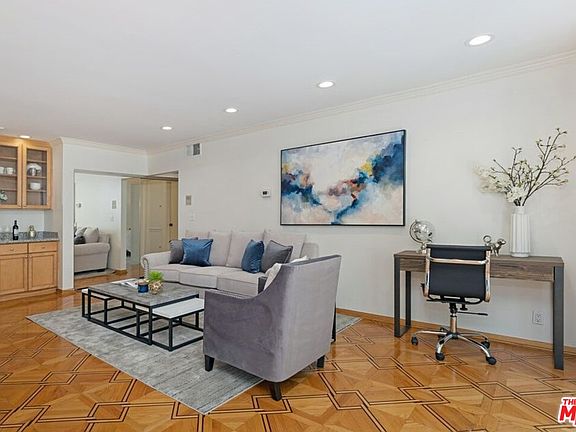 2nd image of 1750 Camino Palmero St APT 343