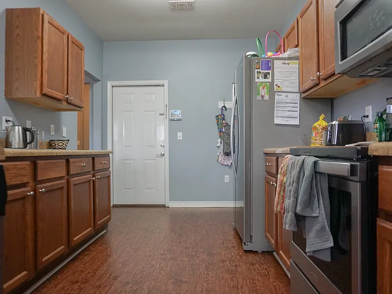 212 Ladue Ave — Photo 6