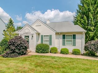 118 Kensington Ct, Aurora, OH 44202