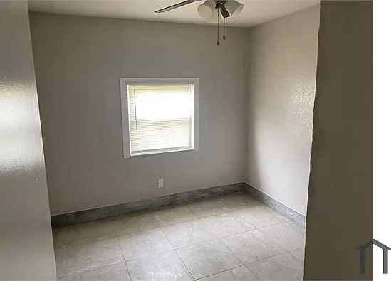 2 bed, 1000 sqft, $1,650 — Photo 2