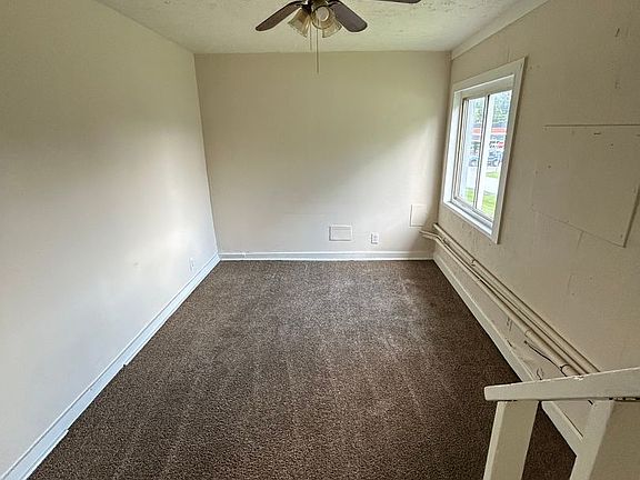 5th image of 1018 W Lexington Ave APT 4