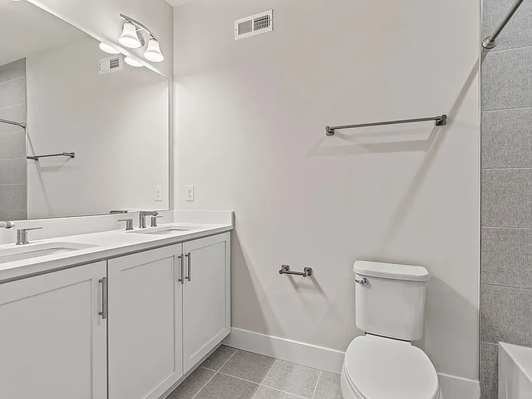 701 Brewster Aly — Photo 26