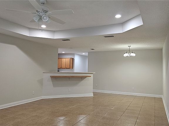 2nd image of 117 Sweet Gum Dr
