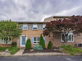 4605 N Hedgerow Dr, Allentown, PA 18103
