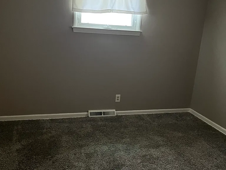 1298 Ada St — Photo 5
