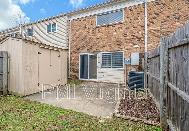 1257 Green Cedar Ln — Photo 22