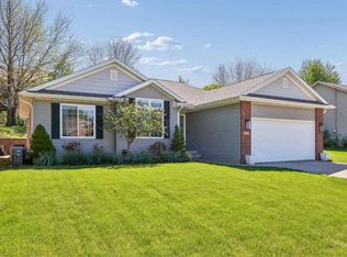 197 Rogers Dr, Williamsburg, IA 52361