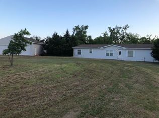 2409 E Paradise Ln, Enid, OK 73701