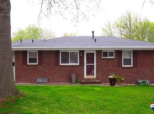 7912 Broadview Dr, Lincoln, NE 68505