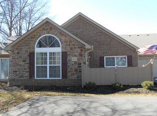 5820 Asherton Grove Dr, Westerville, OH 43081