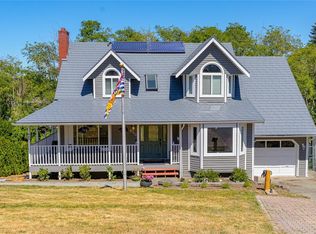 840 Ankathem Pl, Colwood, BC V9B 5J4