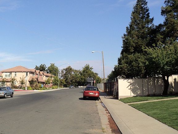Street View (North)
