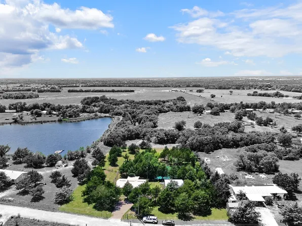8088 Telegraph Rd, Quinlan, TX 75474