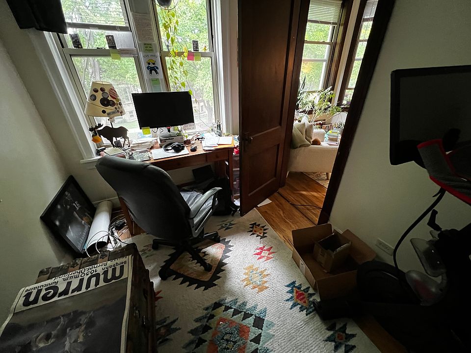 Den.