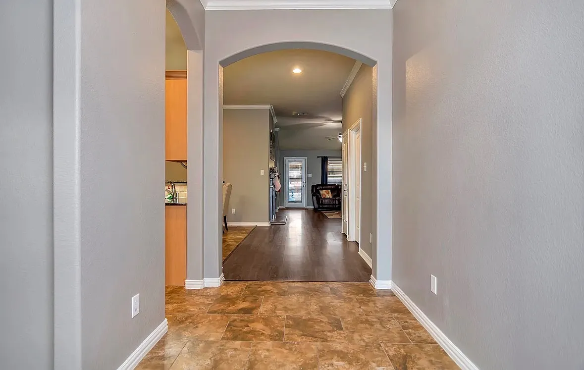 Building Photo - 5757 Mountain Stream Trl