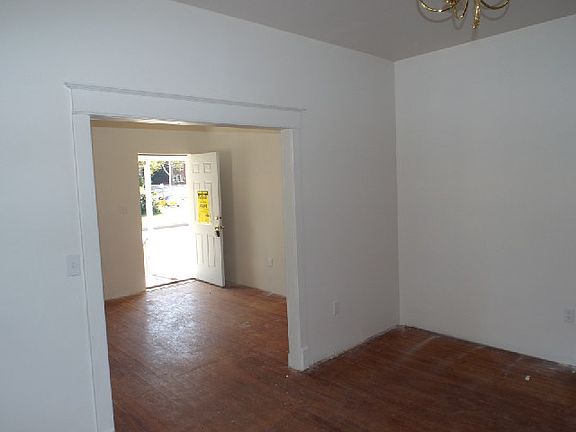 4th image of 20 Franklin Ave