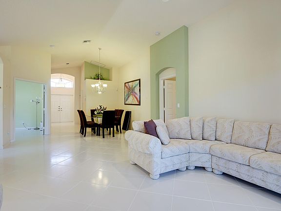 4th image of 7063 Lombardy St