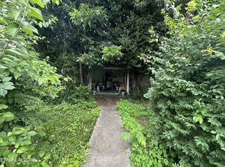 405 E Inskip Dr, Knoxville, TN 37912