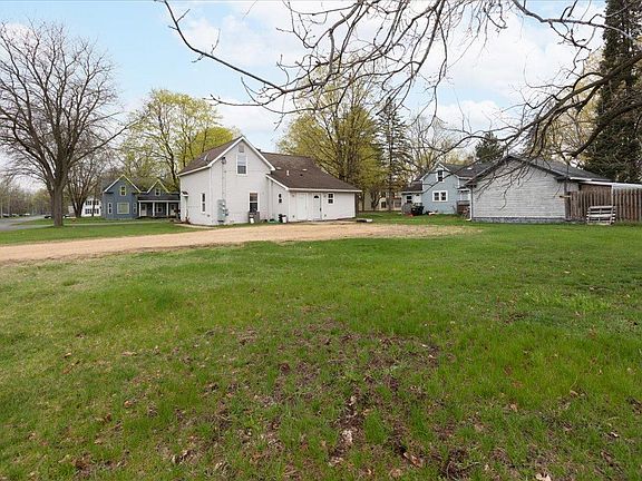 5th image of 1520 8th St E