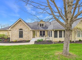 1489 Pine View Dr, Lancaster, OH 43130