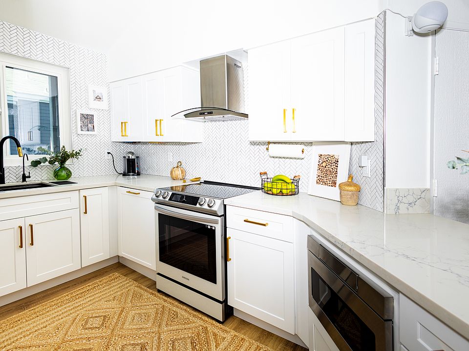 1st image of 25621 Pine Creek Ln #2