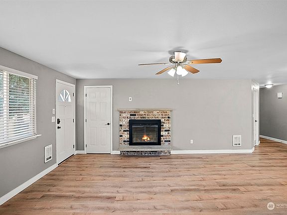5th image of 4205 220th Street E