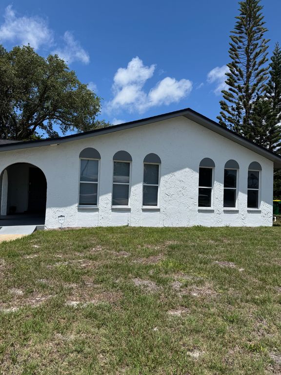 1295 San Juan Dr - Property Image