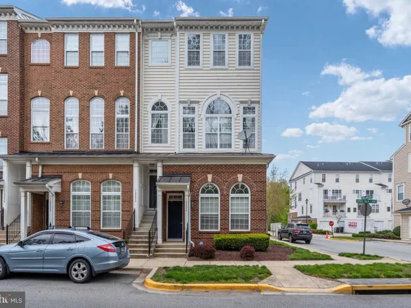 12226 Open View Ln #613, Upper Marlboro, MD 20774