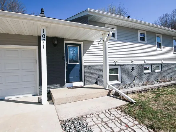 1071 Lowell Dr, Apple Valley, MN 55124