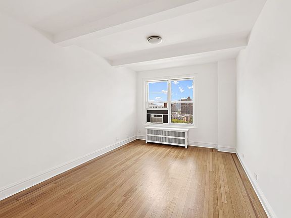 5th image of 200 W 108th St APT 12F