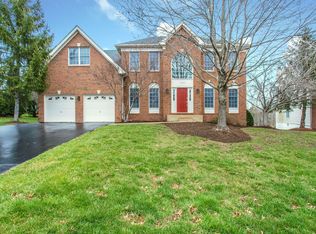 13361 Horsepen Woods Ln, Herndon, VA 20171