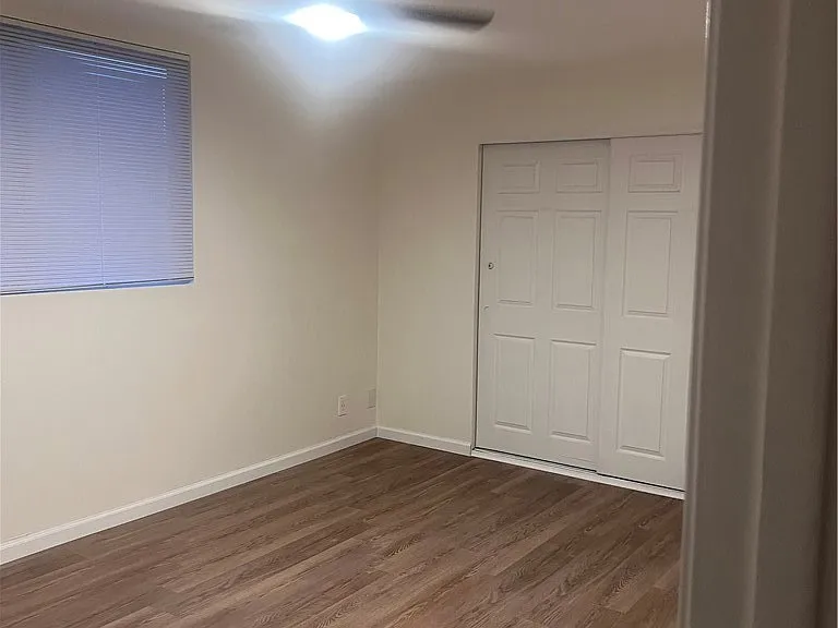 1720 Peyton Ave — Photo 11