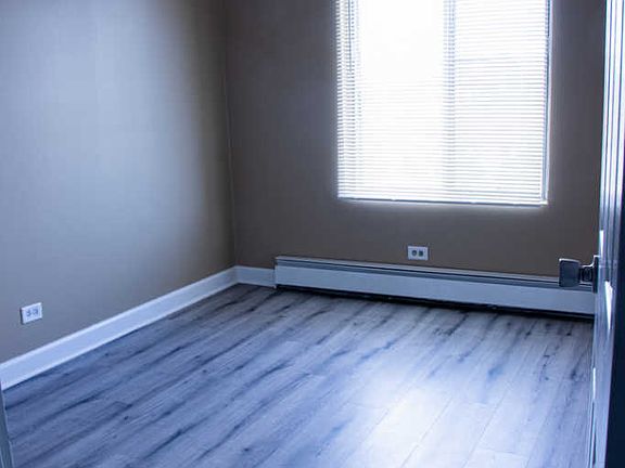 3rd image of 157 Gregory St APT 14
