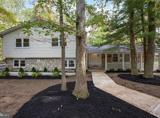 1037 Dell Dr, Cherry Hill, NJ 08003