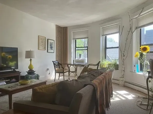 19 Kenilworth St #2, Roxbury, MA 02119