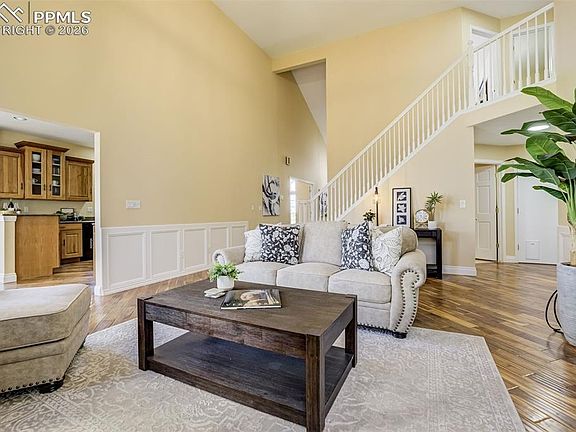 5th image of 5910 Daltry Ln