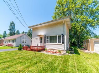 568 Ramona Ave, Elgin, IL 60120