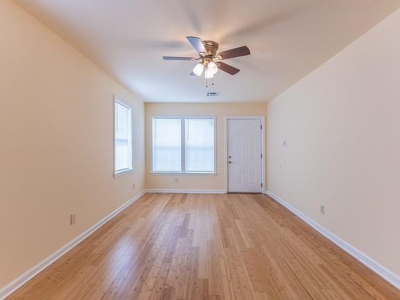 4th image of 1335 Mandolin St