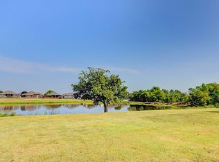 313 SE 27th St, Moore, OK 73160