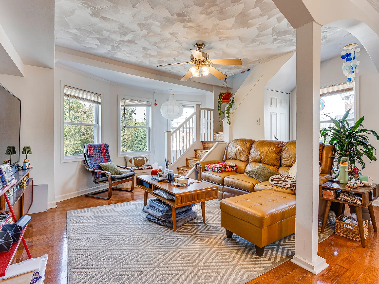 2 bed, 1.5 bath, 1200 sqft, $2,900 — Photo 2
