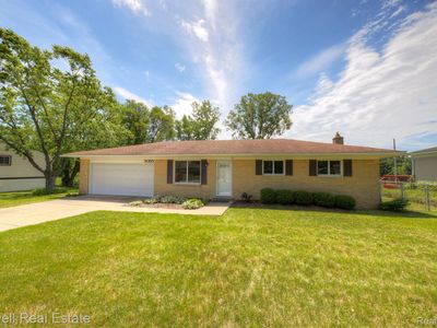 5055 Ridgetop Dr, Waterford, MI, 48327
