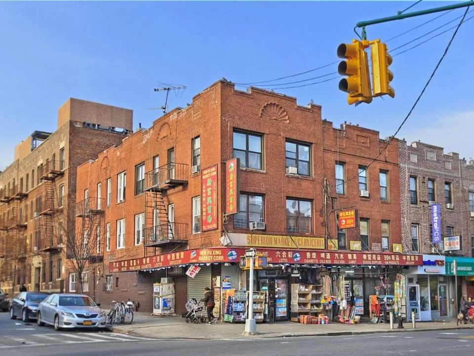 2nd image of 4322 8th Ave #4324