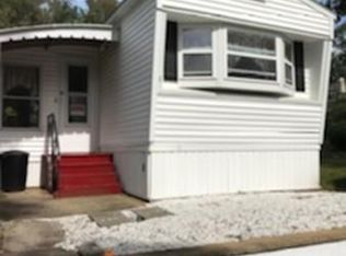 3 Conestoga Trl, Brookfield, MA 01506