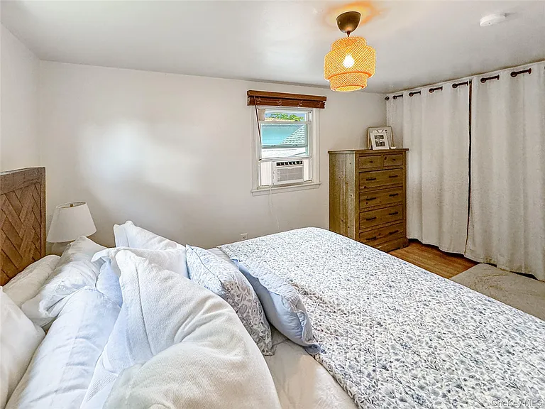 98 Frederick Ave — Photo 20