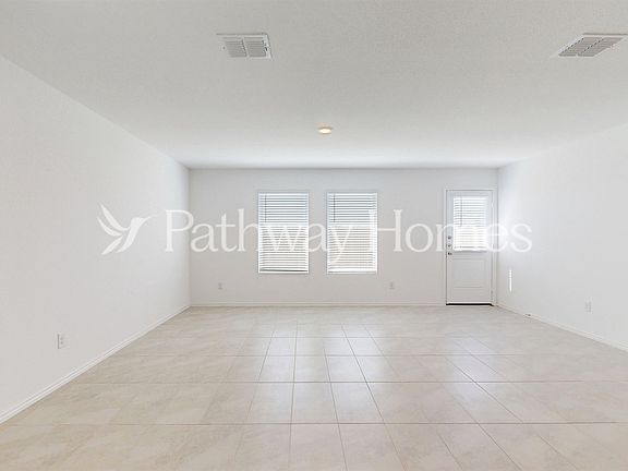 5th image of 4033 Dublin Ridge Dr